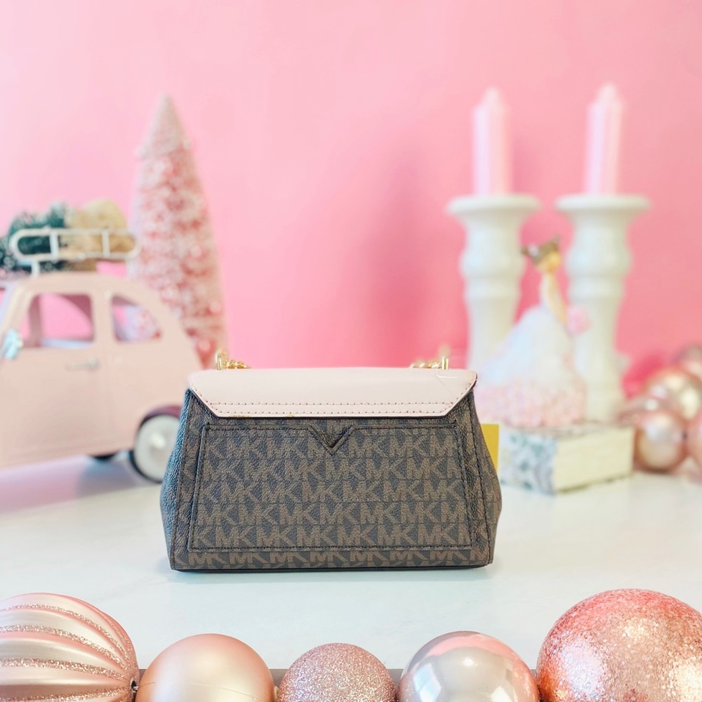 Final Sale!👜 MICHAEL KORS 🌺 Lita Small Two-Tone Logo and Leather Crossbody Bag - Picture 2 of 15